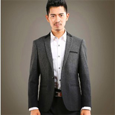 冬天男士穿正装时如何搭配才会依旧帅气？