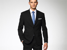 冬天选择什么样的西服才会更保暖？