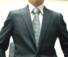 正确选择职业装定制和领带