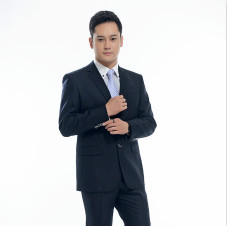 男女式定制西服的穿着差异