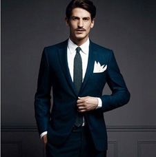 肤色不同，怎么选择定制西装