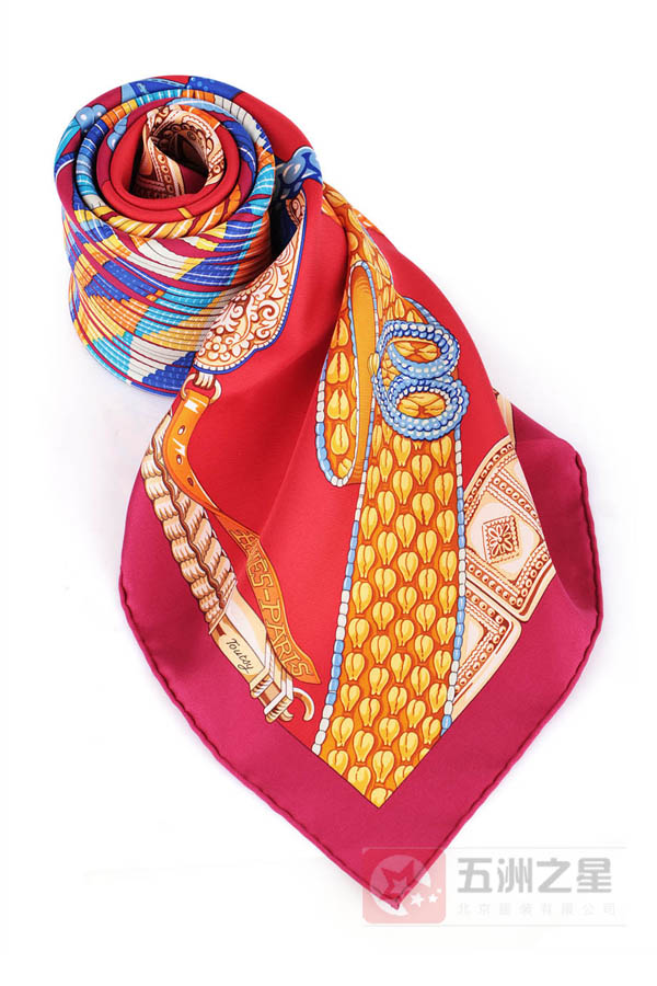 职业装定制搭配丝巾