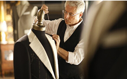 西装定制的裁剪师