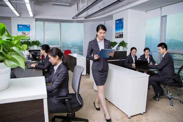 员工西服的选择