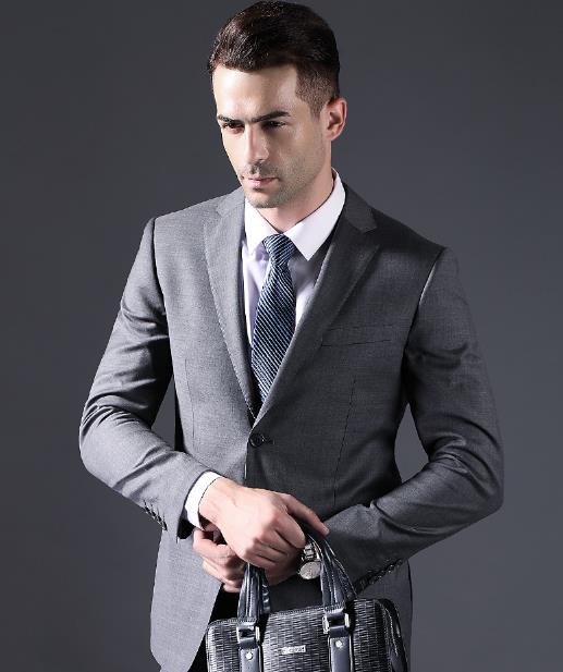 五洲之星定制西装应该怎样系扣