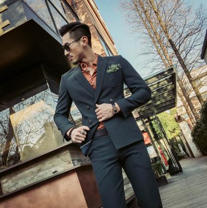 湖北西装定制批发搭配技巧