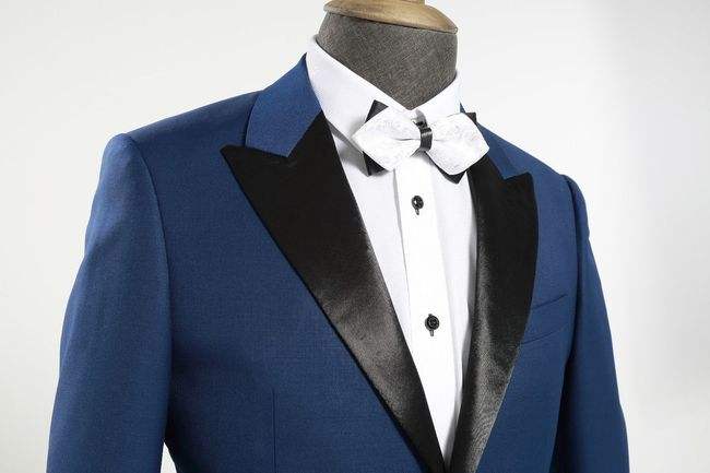 西装定制领型-呛驳领