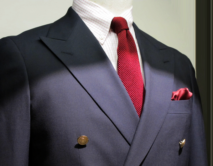 双排扣西装适合年轻人穿吗