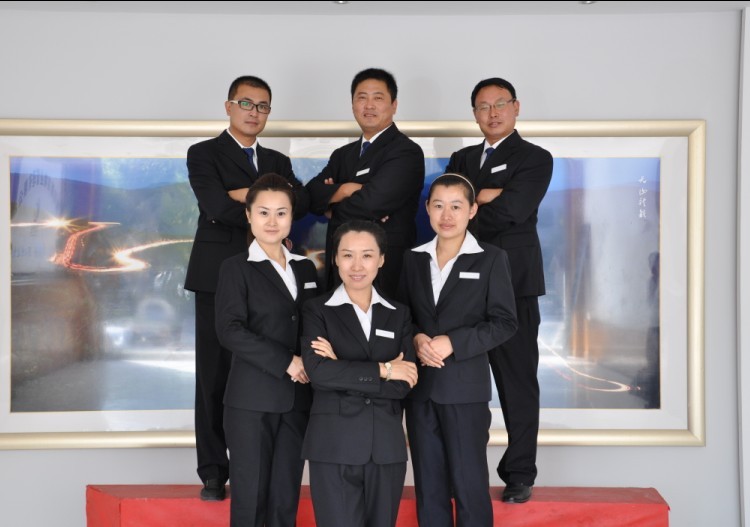 企业定制西装该选择什么颜色的西装