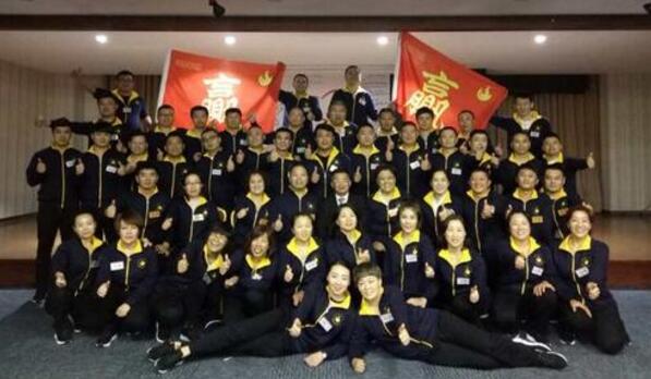 秋季工服定做时间