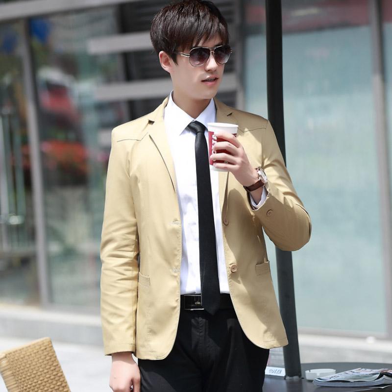 卡其色休闲西装