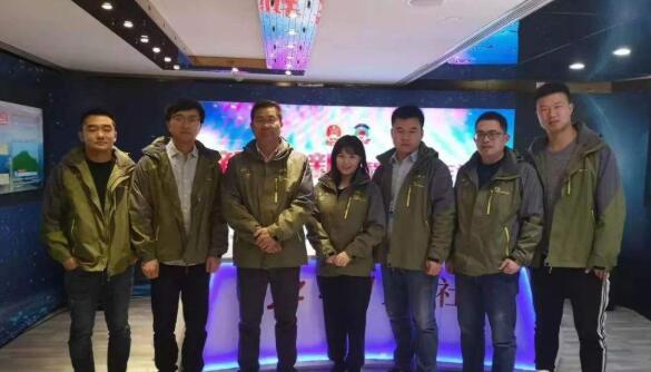 冲锋衣定制厂家