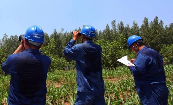 吸湿透气的夏季工作服定做